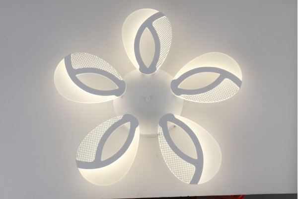 картинка Lavanda 62047-5, LED 90W (69*8) Люстра